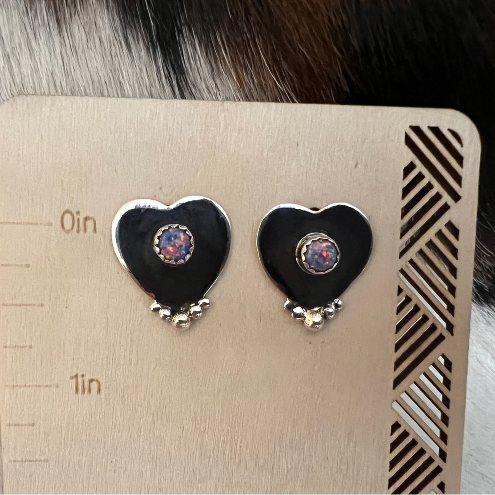 ❤️ Purple Balloon Opal Heart Shaped Navajo Stud Earrings Sterling Silver 4.4 Gms - Picture 7 of 11